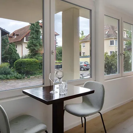 Mcello באד קרוצינגן