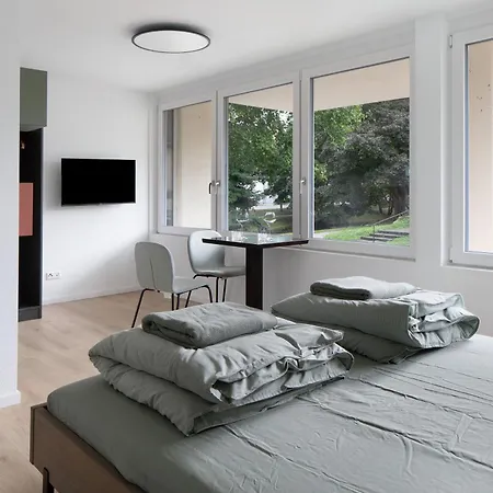 Mcello באד קרוצינגן