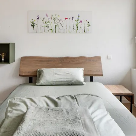 Mcello * באד קרוצינגן